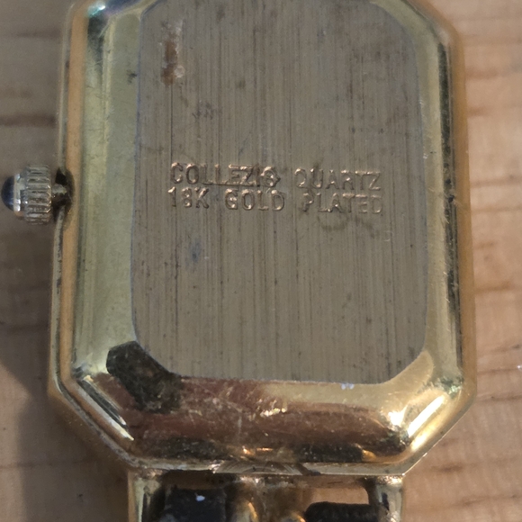 Gold and Black Chain Link Watch 18k - Picture 3 of 3